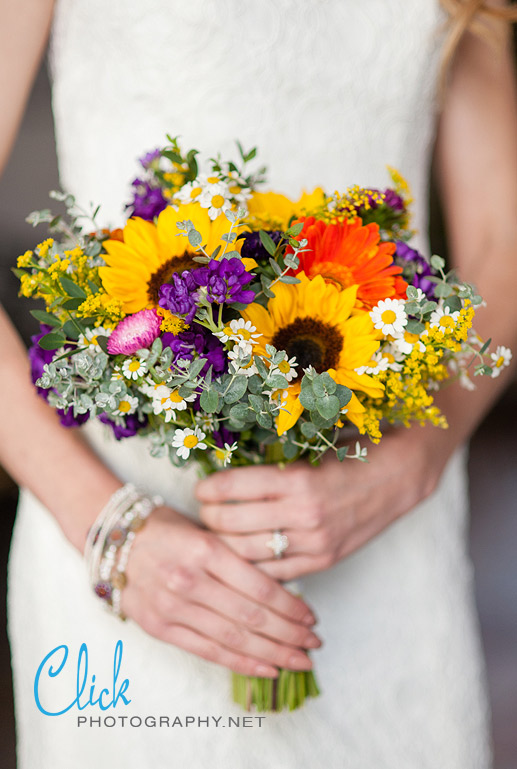 Colorado Springs wedding photographer Tamera Goldsmith (www.clickphotography.net).