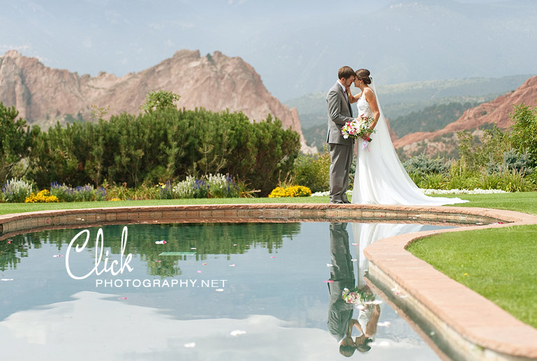 Garden of the Gods Club wedding photography