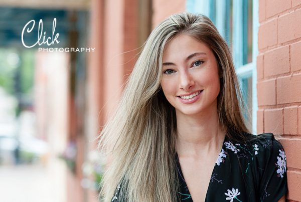 Senior Portraits in Old Colorado City :: Mary