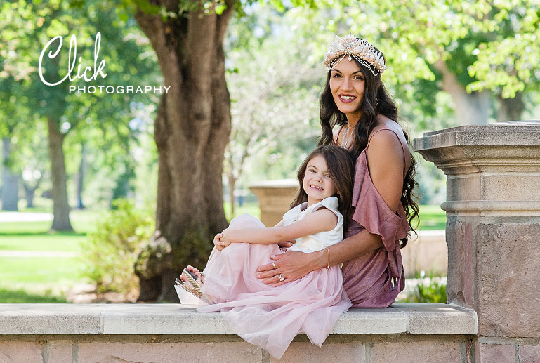 Colorado Springs family portraits at Colorado College