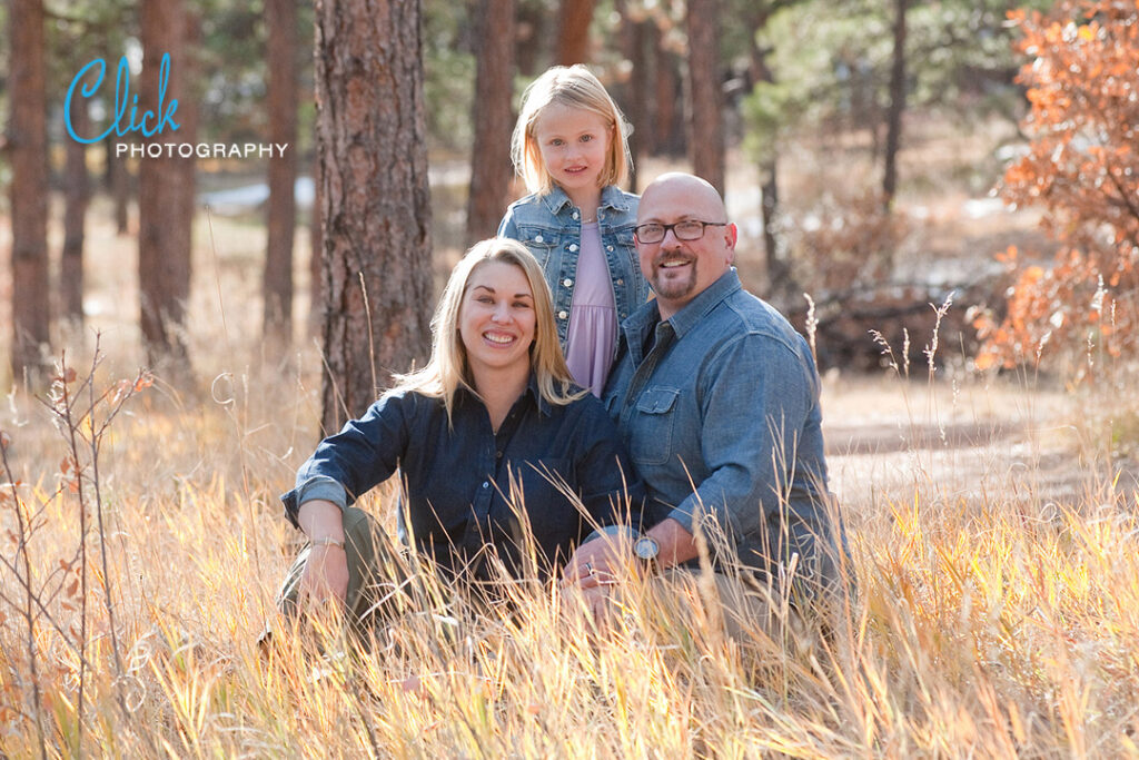 casual family pictures in fox run park