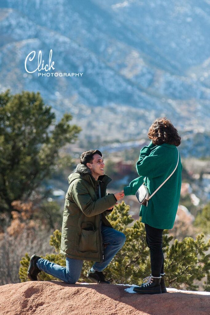 marriage proposal in the Garden of the Gods, Colorado Springs, Colorado