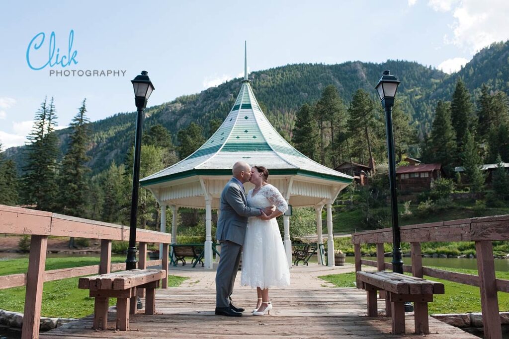 small wedding photography in Green Mountain Falls